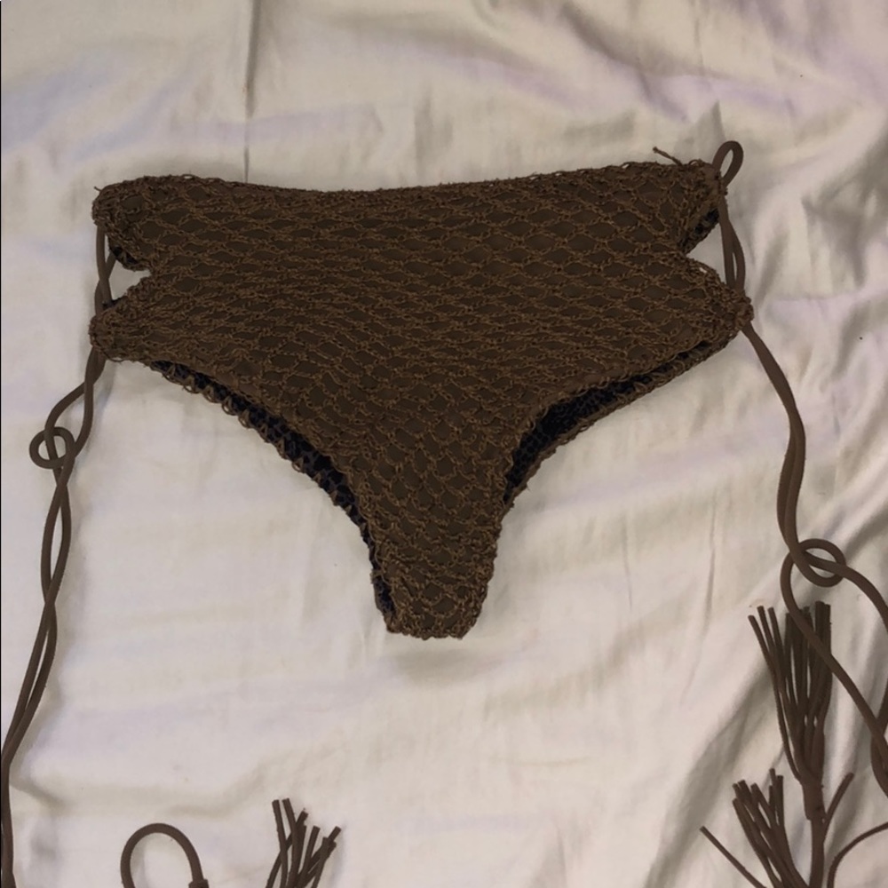 Adjustable green crochet acacia Murray bottoms